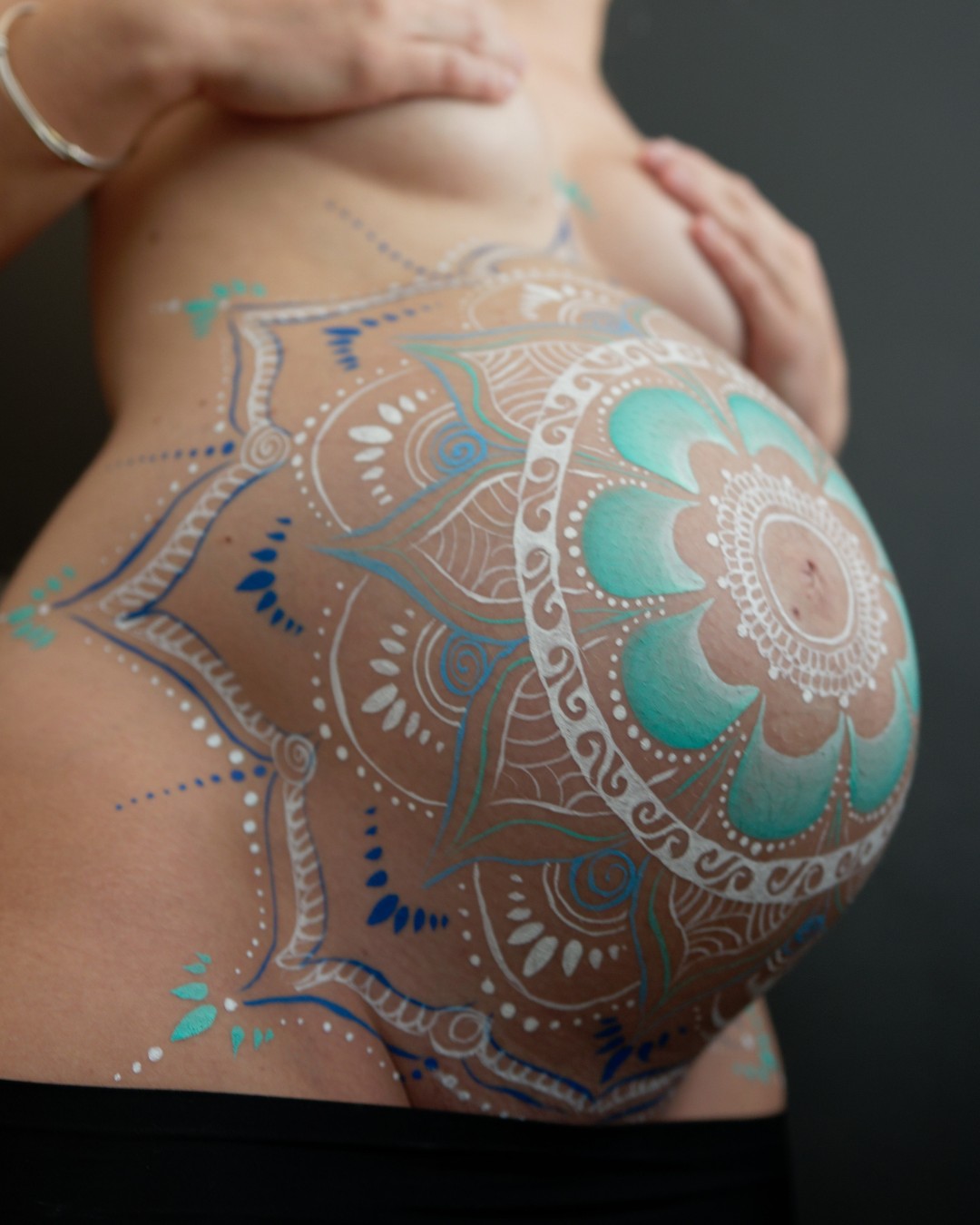 belly painting nice
